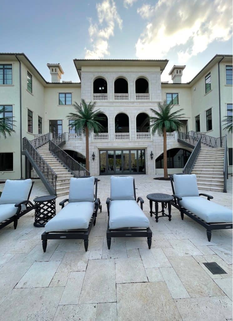 Pic 2 22 ft Coconut PalmsTX